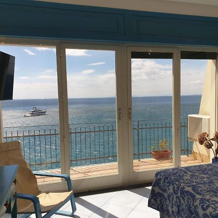 Residenza Mare Di Sotto Sorrento Villa Мета Екстериор снимка